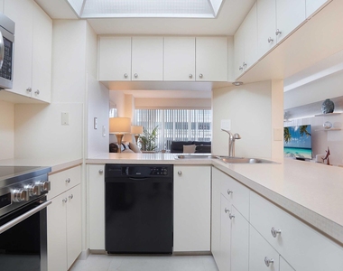 4010 Galt Ocean Drive - Photo Thumbnail 7