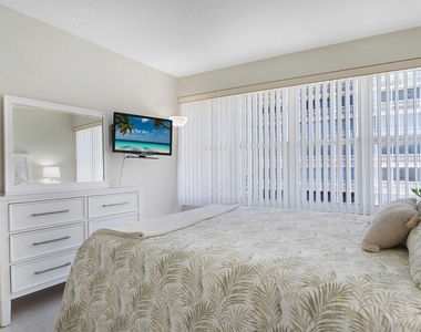 4010 Galt Ocean Drive - Photo Thumbnail 13