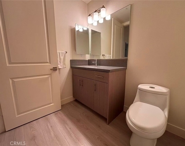 168 S Monterey St - Photo Thumbnail 13
