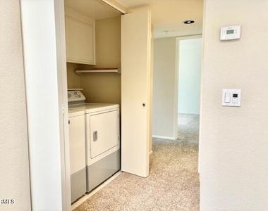 2226 Martinique Lane - Photo Thumbnail 11