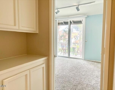 2226 Martinique Lane - Photo Thumbnail 13