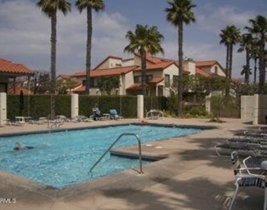 2226 Martinique Lane - Photo Thumbnail 31