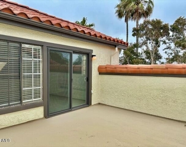 2226 Martinique Lane - Photo Thumbnail 24