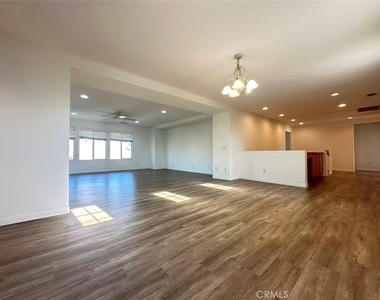 6429 Amber Sky Way - Photo Thumbnail 18