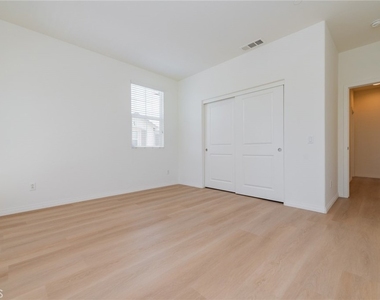 2840 S Via Belamaria - Photo Thumbnail 17