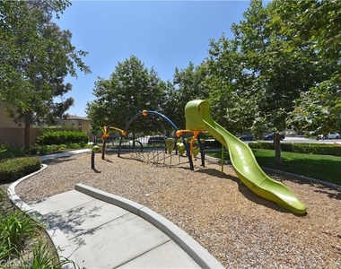 2840 S Via Belamaria - Photo Thumbnail 32