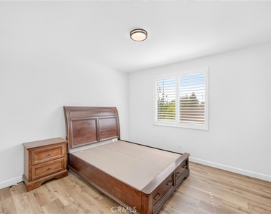 1617 Camden Court - Photo Thumbnail 17