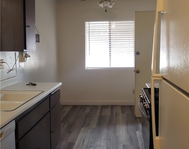 2125 San Bernardo - Photo Thumbnail 3