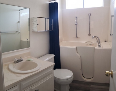 2125 San Bernardo - Photo Thumbnail 6