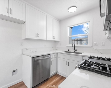 44945 Trevor Avenue - Photo Thumbnail 8