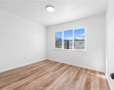 44945 Trevor Avenue - Photo Thumbnail 12