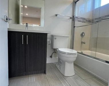 6445 Woodley Avenue - Photo Thumbnail 20