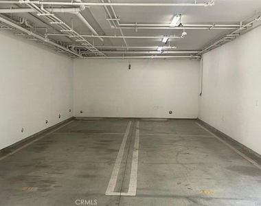 6445 Woodley Avenue - Photo Thumbnail 37