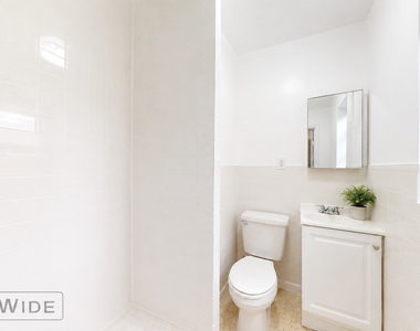 1427 York Ave. #5E - Photo Thumbnail 4