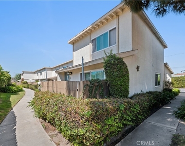 25205 Cypress Street - Photo Thumbnail 2
