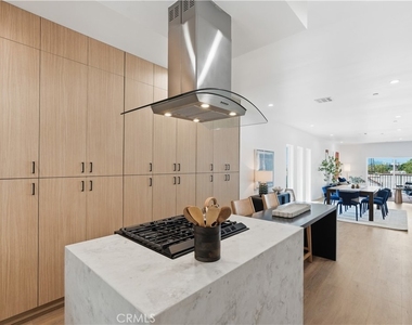1428 S Cloverdale Avenue - Photo Thumbnail 21