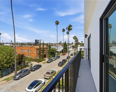 1428 S Cloverdale Avenue - Photo Thumbnail 17