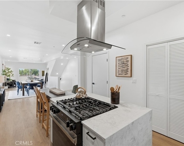 1428 S Cloverdale Avenue - Photo Thumbnail 22