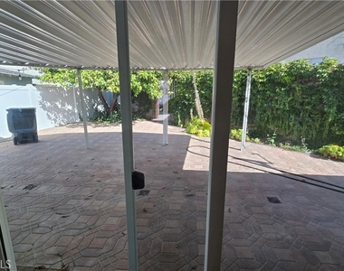 1806 Leola Street - Photo Thumbnail 8