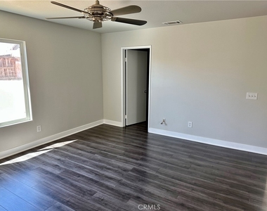 11923 Spring Hill Court - Photo Thumbnail 15