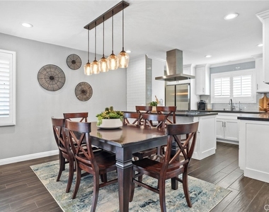 5251 Anthony Avenue - Photo Thumbnail 18