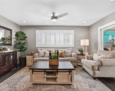 5251 Anthony Avenue - Photo Thumbnail 13