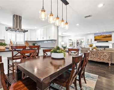 5251 Anthony Avenue - Photo Thumbnail 19