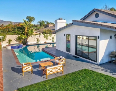 3647 Hazelhurst Place - Photo Thumbnail 24