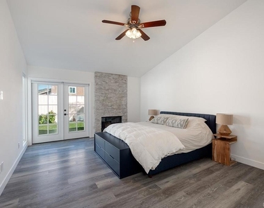 3647 Hazelhurst Place - Photo Thumbnail 11