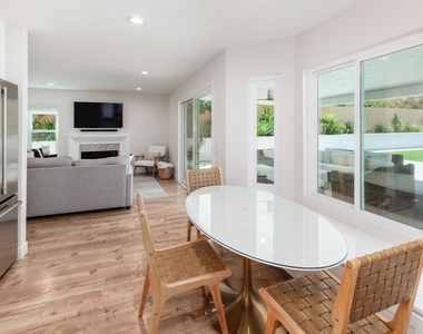12831 Isocoma Street - Photo Thumbnail 13