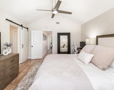 12831 Isocoma Street - Photo Thumbnail 23