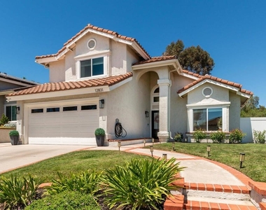 12831 Isocoma Street - Photo Thumbnail 2