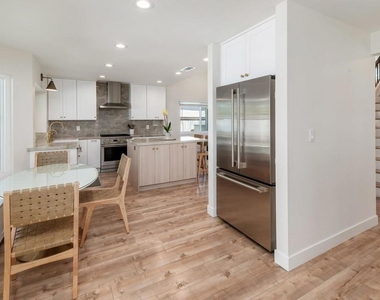 12831 Isocoma Street - Photo Thumbnail 12