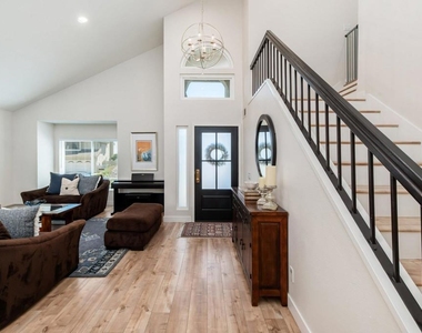 12831 Isocoma Street - Photo Thumbnail 4