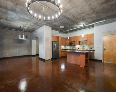 840 E Green Street - Photo Thumbnail 1