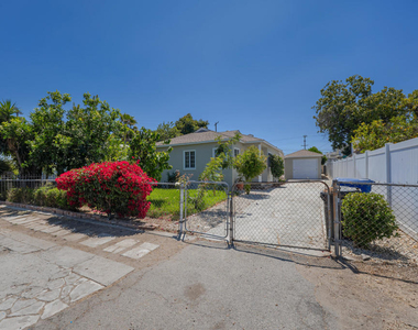 7731 Ferncola Avenue - Photo Thumbnail 15