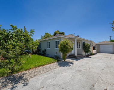 7731 Ferncola Avenue - Photo Thumbnail 13