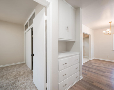 7731 Ferncola Avenue - Photo Thumbnail 7