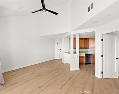 1060 Calle Del Cerro - Photo Thumbnail 9