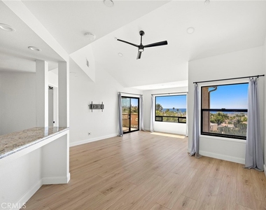 1060 Calle Del Cerro - Photo Thumbnail 1