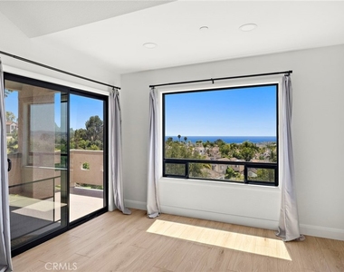 1060 Calle Del Cerro - Photo Thumbnail 2