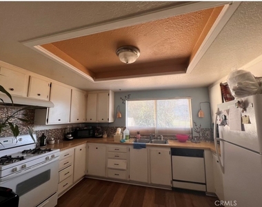 292 Parkview - Photo Thumbnail 4