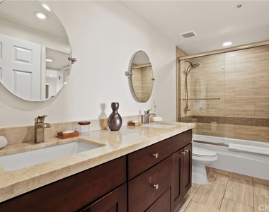 1200 Pacific Coast Highway - Photo Thumbnail 10