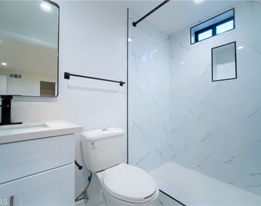 2678 Newell Street - Photo Thumbnail 14