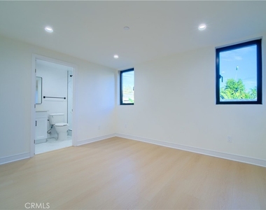 2678 Newell Street - Photo Thumbnail 13