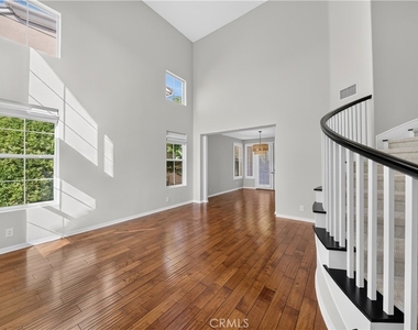 6 Westchester Court - Photo Thumbnail 10
