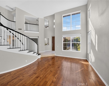 6 Westchester Court - Photo Thumbnail 12