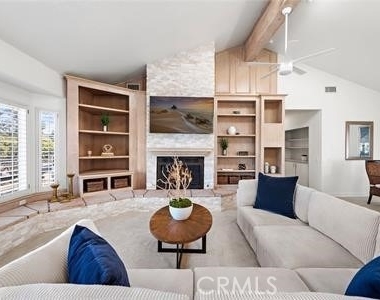 322 Jasmine Avenue - Photo Thumbnail 2