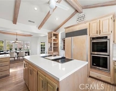 322 Jasmine Avenue - Photo Thumbnail 17