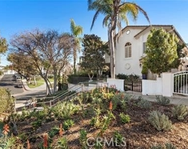 322 Jasmine Avenue - Photo Thumbnail 13